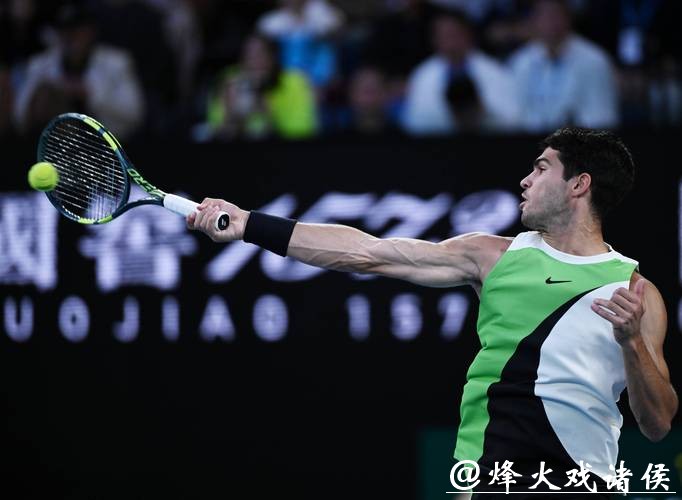 澳网|阿尔卡拉斯首进男单四强,要成为最年轻全满贯得主,须先战胜兹维列夫 澳网|阿尔卡拉斯首进男单四强,要成为最年轻全满贯得主,须先战胜兹维列夫